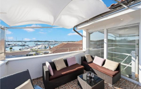 4 Bedroom Stunning Home In Murter
